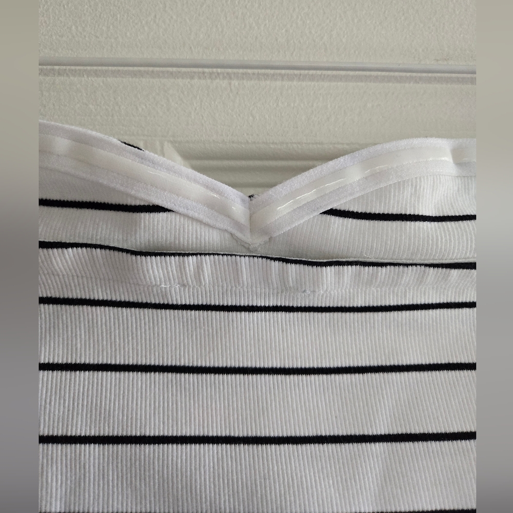 Brunette the Label Ribbed Tube Top M/L - Picture 2 of 8